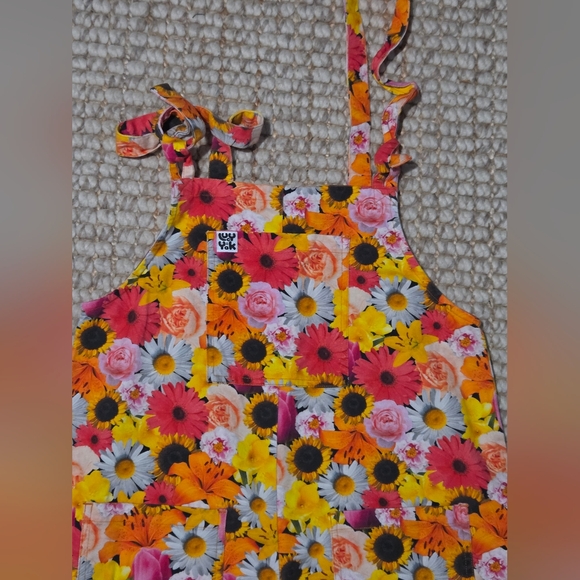 Lucy & Yak Floral Overalls Size 8L - Picture 7 of 9